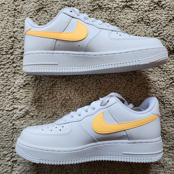 Wmns Nike Air Force 1 Low White Melon Tint Brand New Sz 8 - Picture 3 of 8